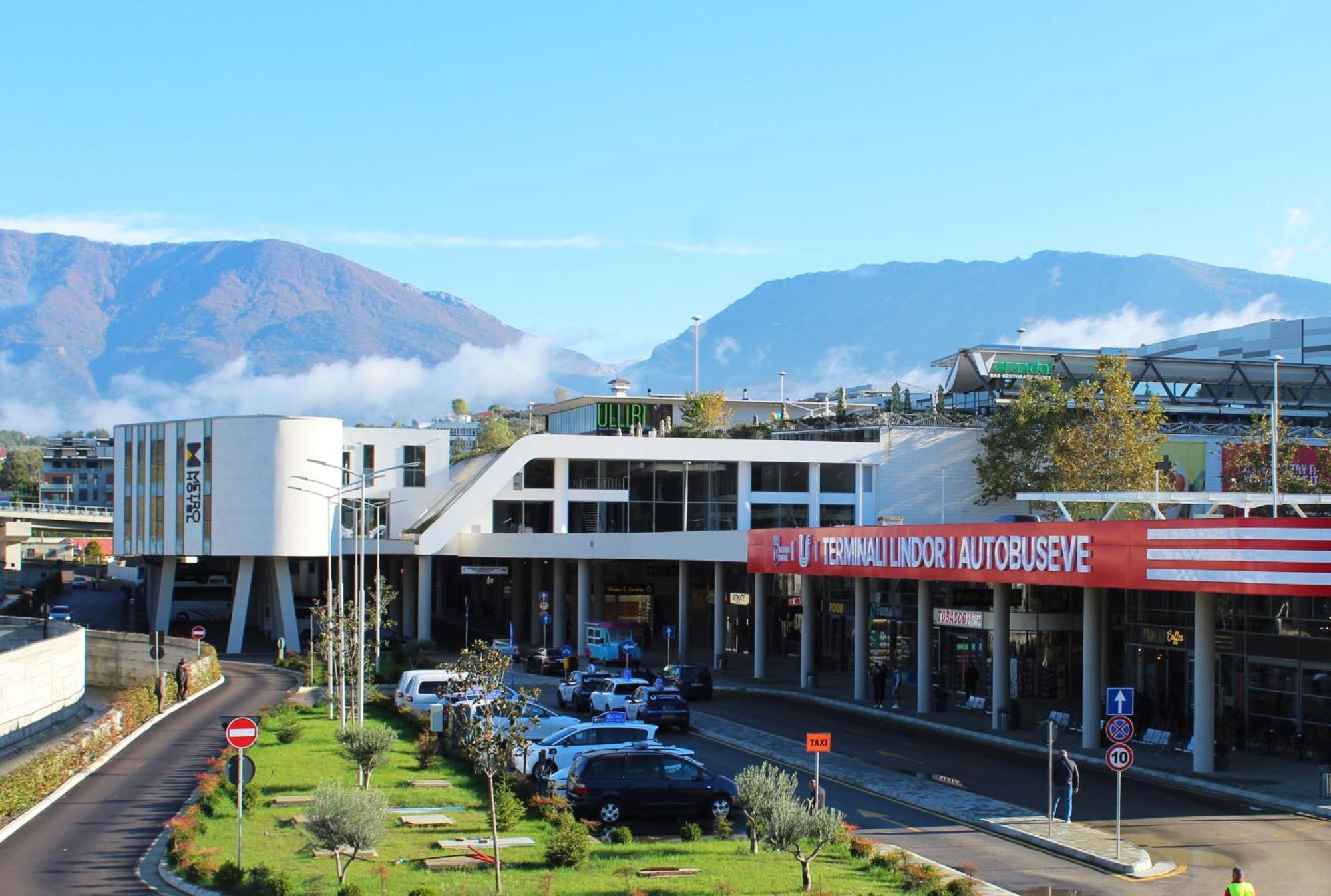 Metro Hotel Terminal Tirana Exterior photo